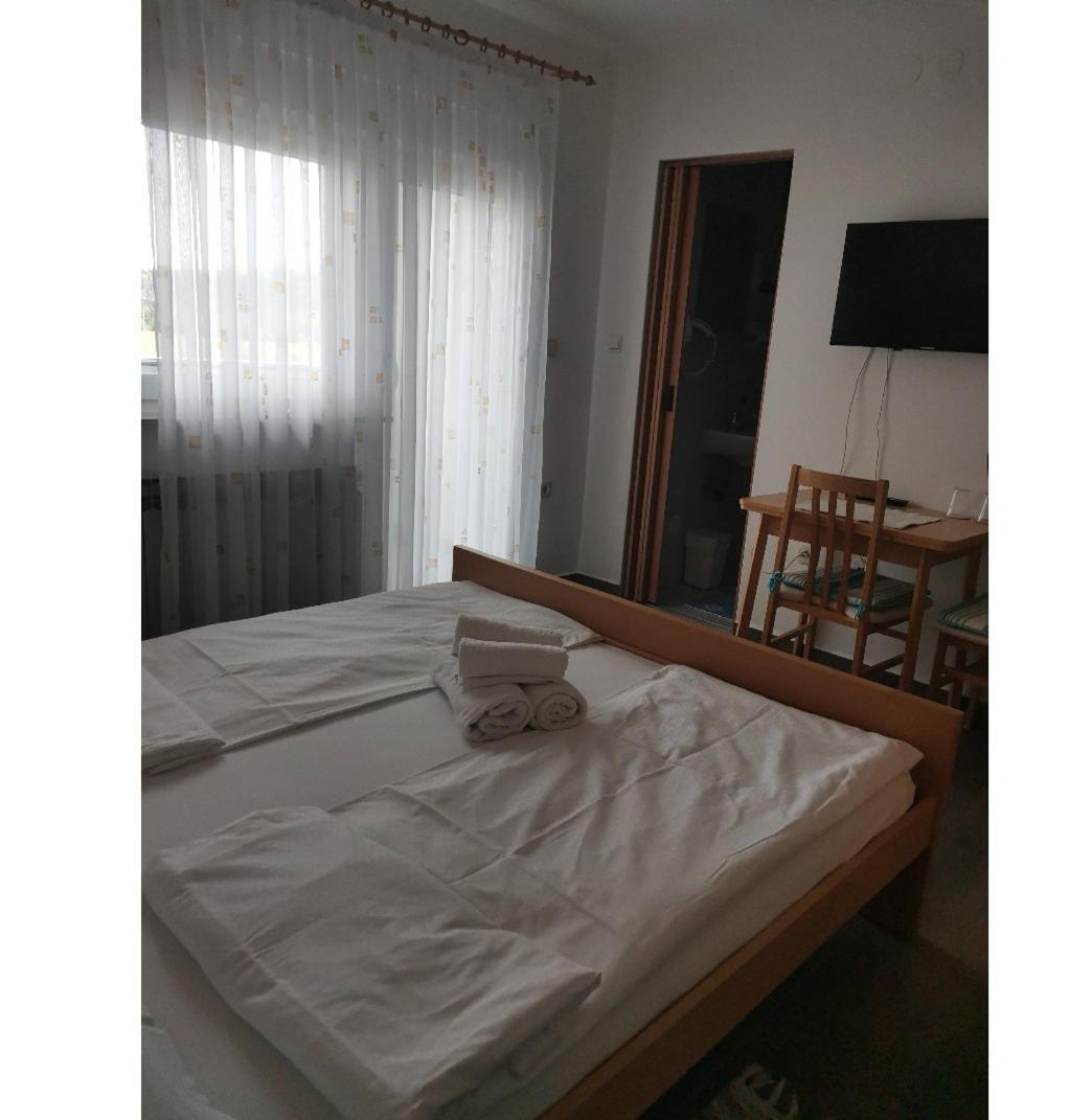 فندق House Pljesevica Plitvička Jezera الغرفة الصورة
